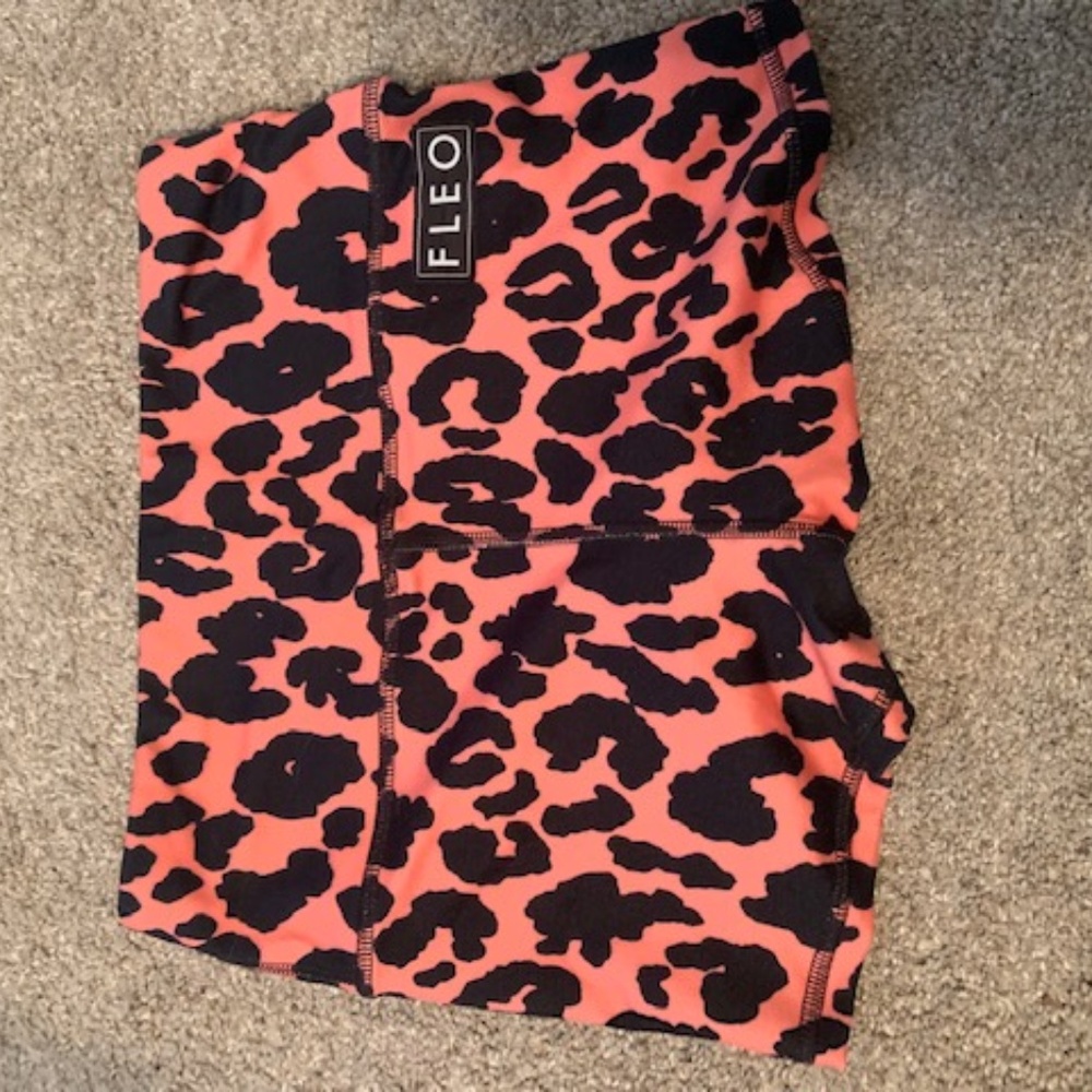 Fleo Shorts